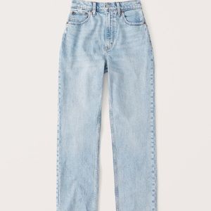 Abercrombie Curve Love 90’s High Rise Straight Jeans